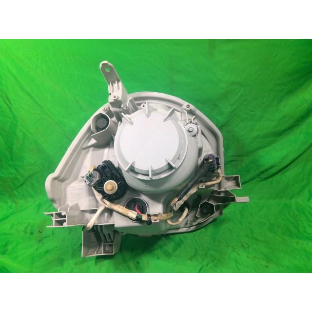 シエンタ DBA-NCP85G 左ヘッドランプASSY X 4WD 1NZ-FE 1E7 81150-52G40の画像