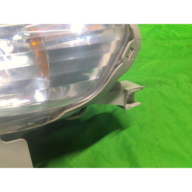 シエンタ DBA-NCP85G 左ヘッドランプASSY X 4WD 1NZ-FE 1E7 81150-52G40の画像