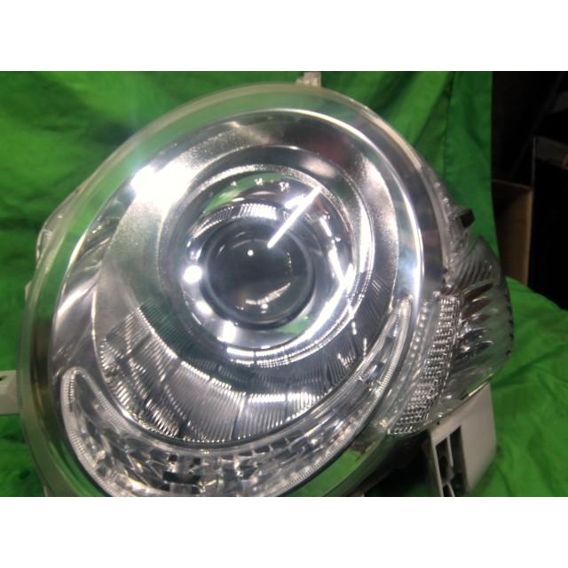 シエンタ DBA-NCP85G 左ヘッドランプASSY X 4WD 1NZ-FE 1E7 81150-52G40の画像