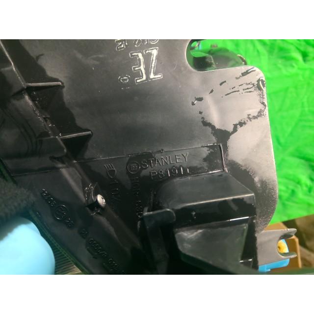 キューブ DBA-Z12 左ヘッドランプASSY 15X HR15DE QAB 26060-1FA1Cの画像