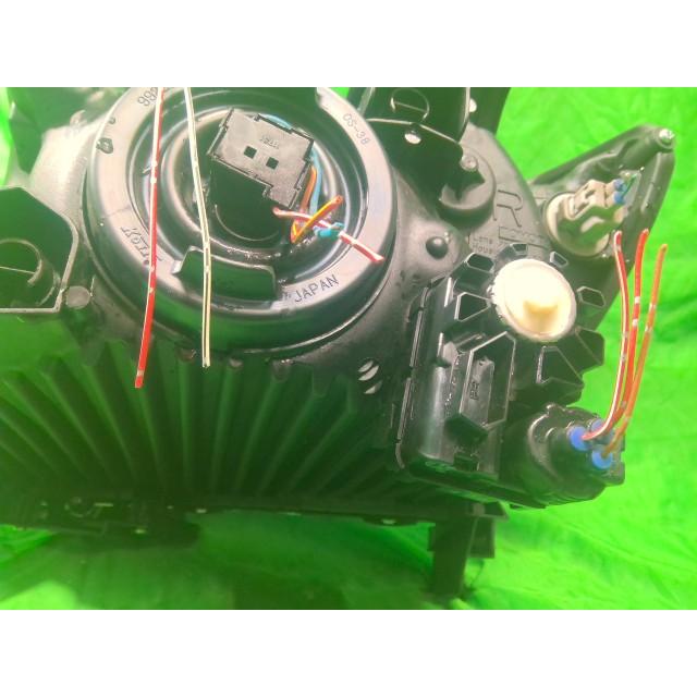 ｂＢ DBA-QNC21 右ヘッドランプASSY Z エアロパッケージ 3SZ-VE X07 81110-B1140の画像