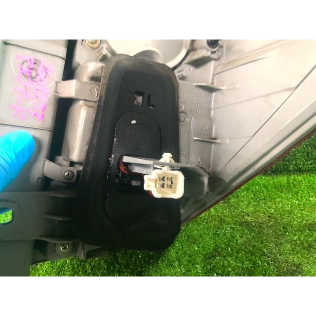 アルファード DBA-ANH25W 左テールランプ 240X 4WD 8人 2AZ-FE 070 81560-58060の画像