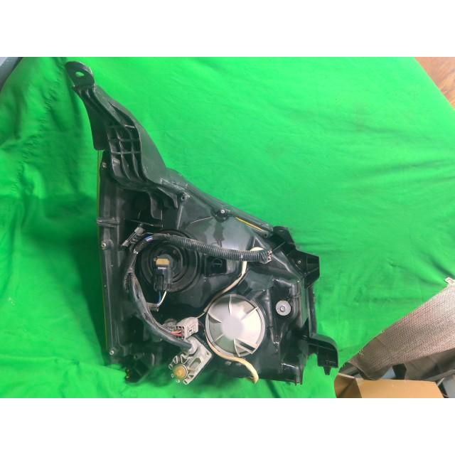ノア DBA-ZRR70G 左ヘッドランプASSY X スマートエディション 8人 3ZR-FE 1G3 81150-28B51_1