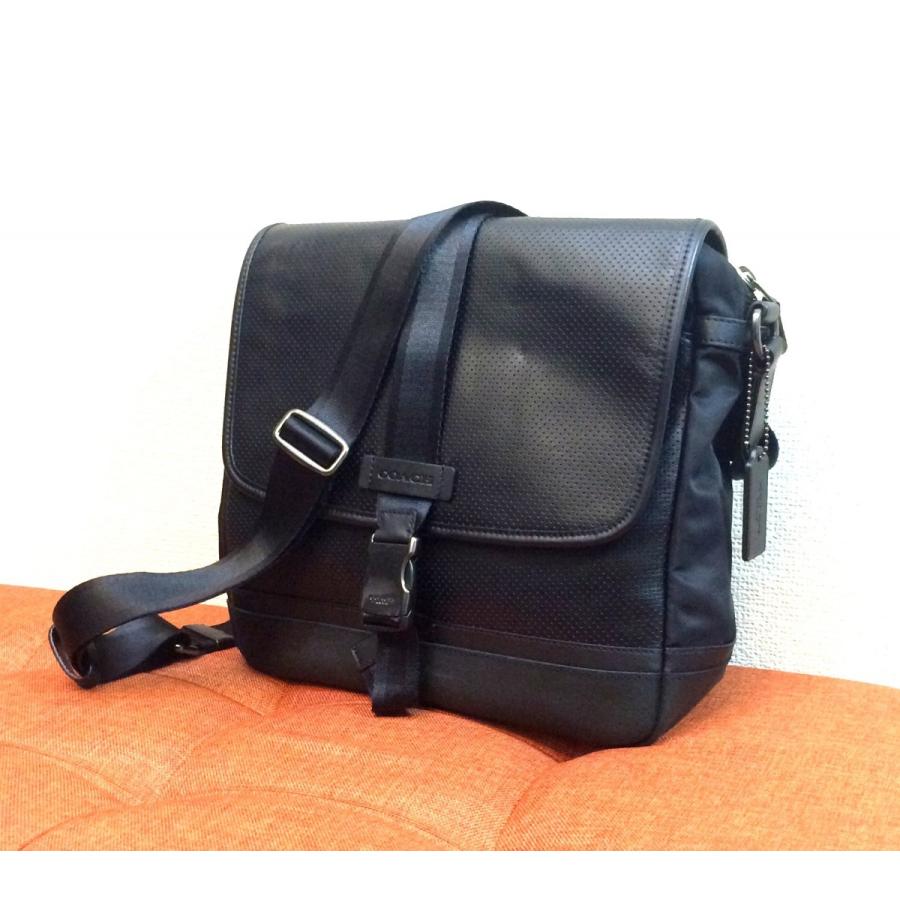 COACH ／ コーチ ヴァリック パフォレイテッド レザー マップ  