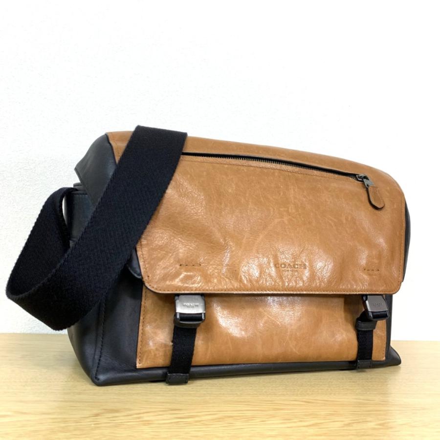 きれい COACH ／ コーチ マンハッタンメッセンジャースポーツ 