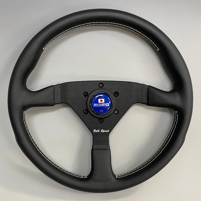 モモ（MOMO）3スポークウッドステアリング！ムチャムチャ綺麗な逸品！ 世界的に モモ（MOMO）3スポークウッドステアリング