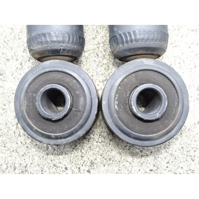 ミラジーノ 20年 DBA-L650S フロントストラット リアショック