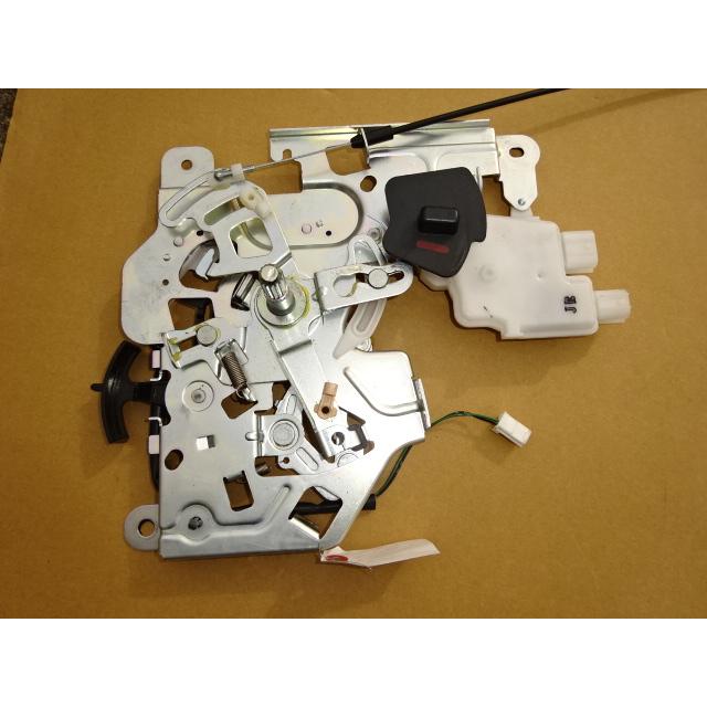 E52エルグランド右パワースライドドアロックアクチュエーター エルグランド 24年 DBA-TE52 右スライドドアロックアクチュエーター