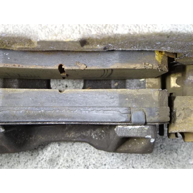 N-BOX 24年 DBA-JF1 フロントキャリパー フロントローター 左右 ピストン清掃済みの画像