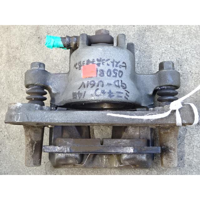 ミニキャブ 14年 GD-U61V フロントキャリパー ピストン清掃済みの画像