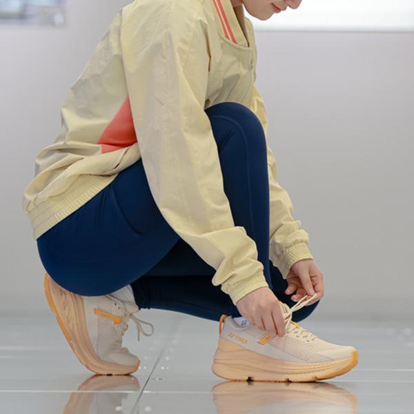 YONEX（ヨネックス） ランニングシューズ カーボンクルーズグライダー