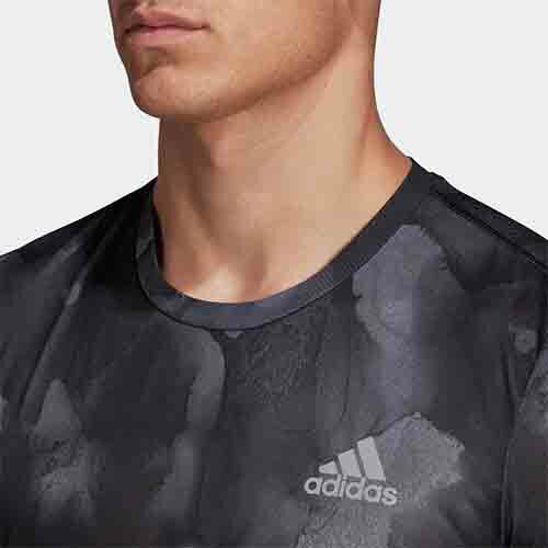 新品未使用！　adidas グラフィックメッシュ長袖Tシャツ　グレー adidas（アディダス）の「Adilenium シーズン2 オーバーサイズ