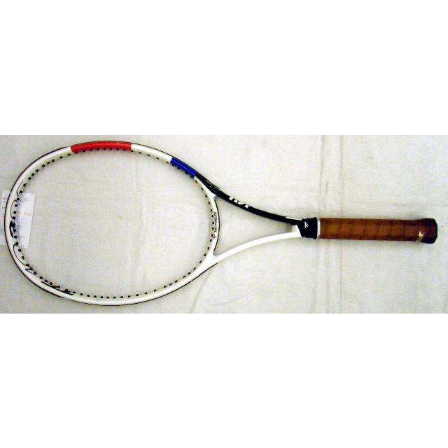 テクニファイバー　TF40 305 テニスラケット G 3 美中古　18×20 ウインザーオンラインショップテクニファイバー TF-40 v3 305 18×20