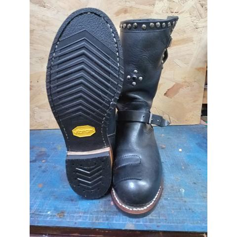 CHIPPEWA CHIPPEWA チペワ カスタムオールソール交換 ビブラム CHIPPEWA CHIPPEWA チペワ カスタムオールソール交換 ビブラム