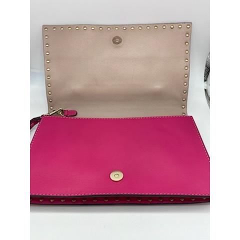 Valentino スタッズ付きクラッチバッグ VALENTINO☆ ヴァレンティノ ロックスタッズ クラッチバッグ ☆