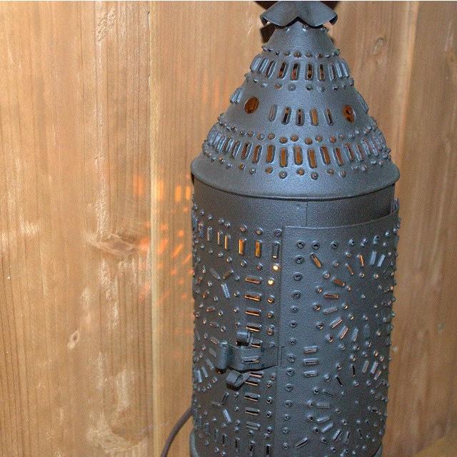 カントリー雑貨 パンチングキャンドルランタン : Romadedi 木製