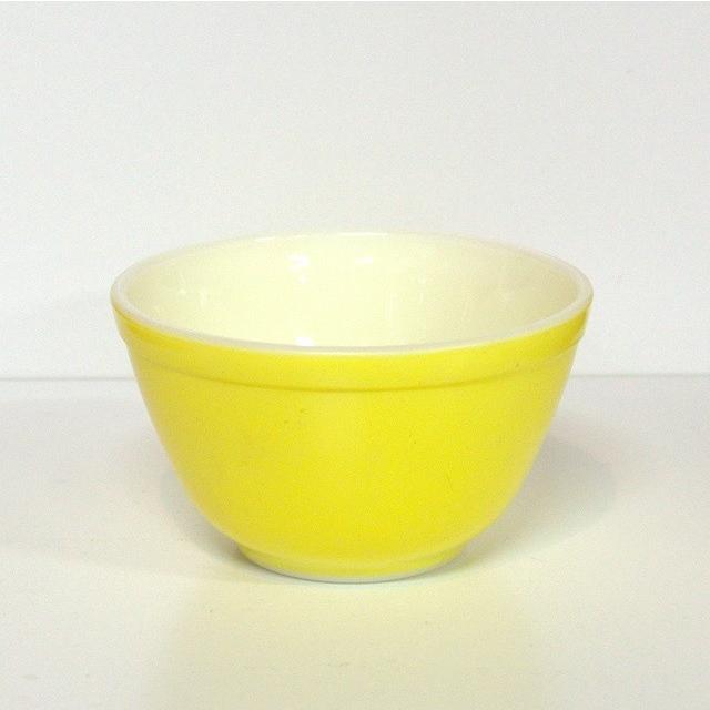 USA vintage】PYREX パイレックス ミキシングボウル 黄色 PYREX