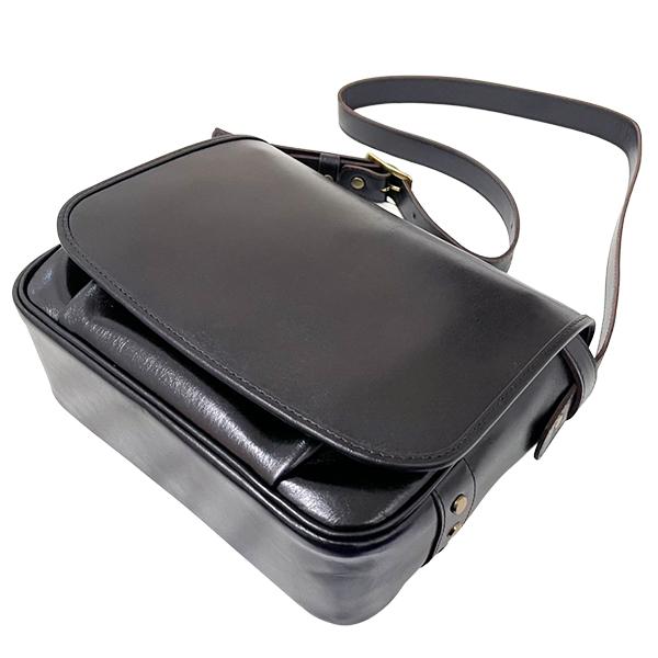 Y'2 LEATHER ワイツーレザー メールバック BG-10-S-A BLACK (TEA-CORE) ANILINE STEER MAIL BAG SMALL 鞄 ショルダー 斜め掛け アメカジ メンズ 日本製の画像