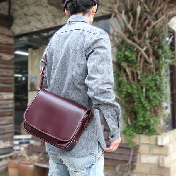 Y'2 LEATHER ワイツーレザー メールバック BG-10-S-A チェリー ANILINE STEER MAIL BAG SMALL 鞄 レザー 牛革 ショルダーバッグ 斜め掛け アメカジ メンズの画像