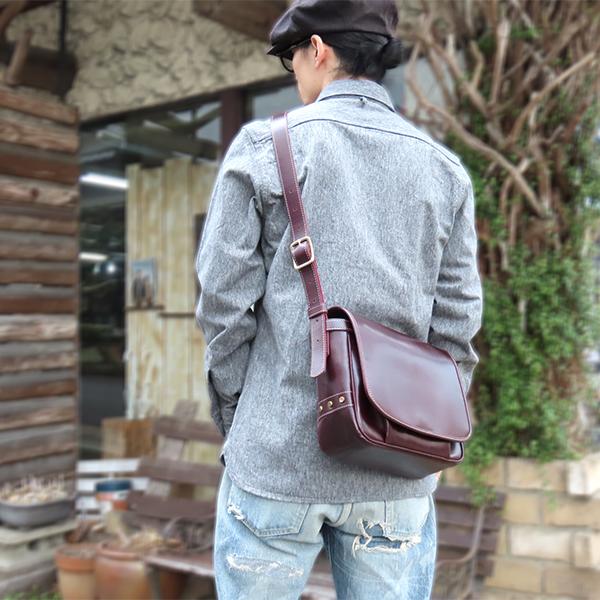 Y'2 LEATHER ワイツーレザー メールバック BG-10-S-A チェリー ANILINE STEER MAIL BAG SMALL 鞄 レザー 牛革 ショルダーバッグ 斜め掛け アメカジ メンズの画像