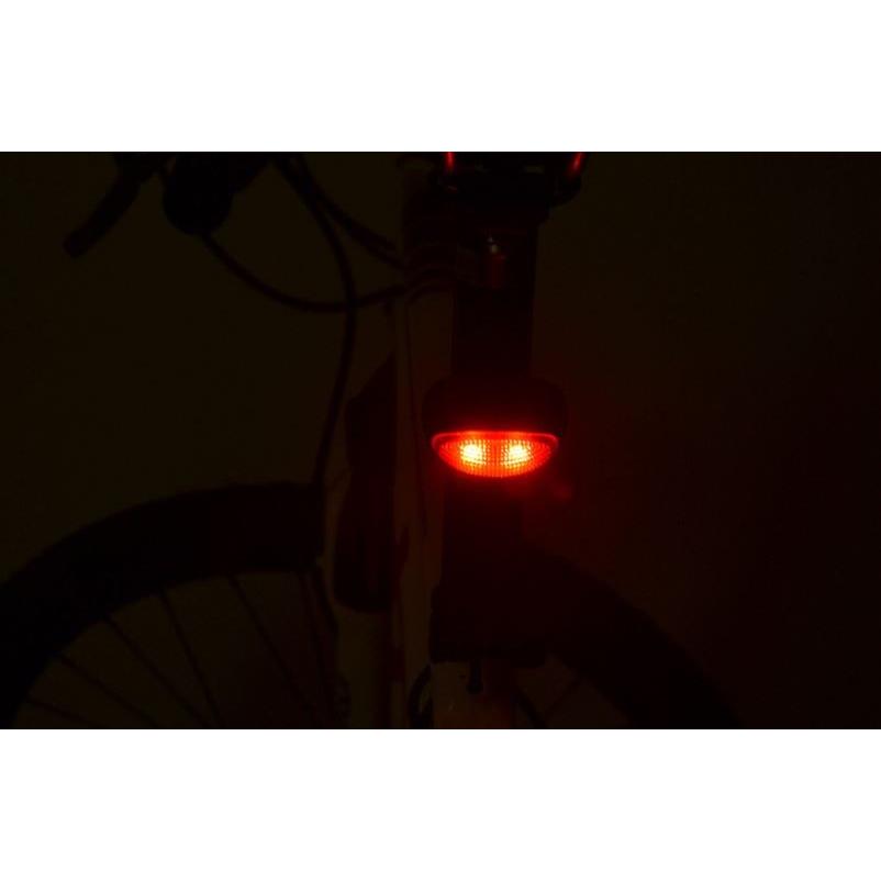 自転車 赤色 灯