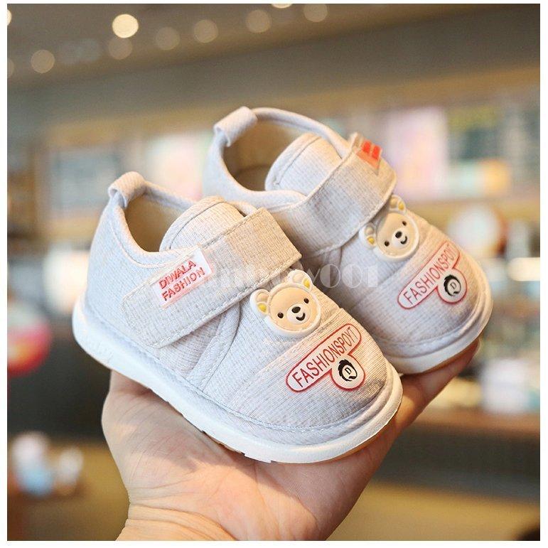 ベビー 靴 笛入りシューズ 音の鳴る靴 面白い かわいい 音が出る 笛付き靴 くつ シューズ 子供靴 子供 クマ 11cm 14cm キッズ 国産品 赤ちゃん 男児 女児 スニーカー