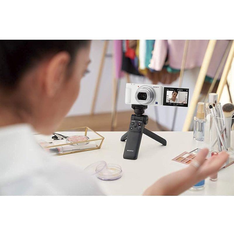 【クーポン】 ソニー / Vlog用カメラ / VLOGCAM / デジタルカメラ / ZV-1 / ボディ / ウィンドスクリーン付属 / 24-70m 【LW1043930073】(37597円)