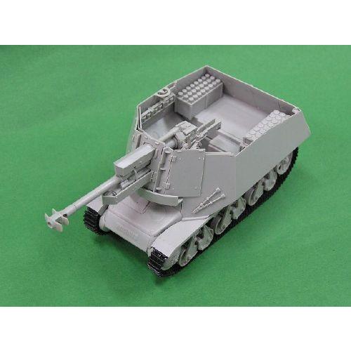 ピットロード G07 1/35 ドイツ陸軍 10.5cm 18式軽自走砲 H39(f)｜rainbowten｜02