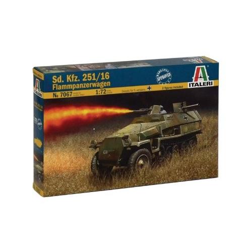 イタレリ(プラッツ) 7067 1/72 WW.II ドイツ軍 Sd.Kfz.251/16 ハーフトラック 火炎放射型 | イタレリ
