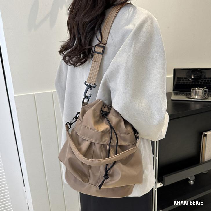 【美品】土屋鞄　ツチヤカバン　ハンドバッグ　巾着　肩掛け可能　フリンジ グレー 美品】土屋鞄 ツチヤカバン ハンドバッグ 巾着 肩掛け可能