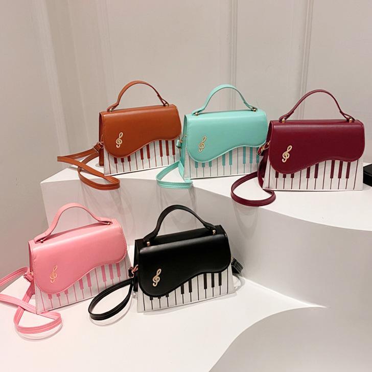 ショルダーバッグ レディース 小さめ 軽い ハンドバッグ 2way 斜め掛け