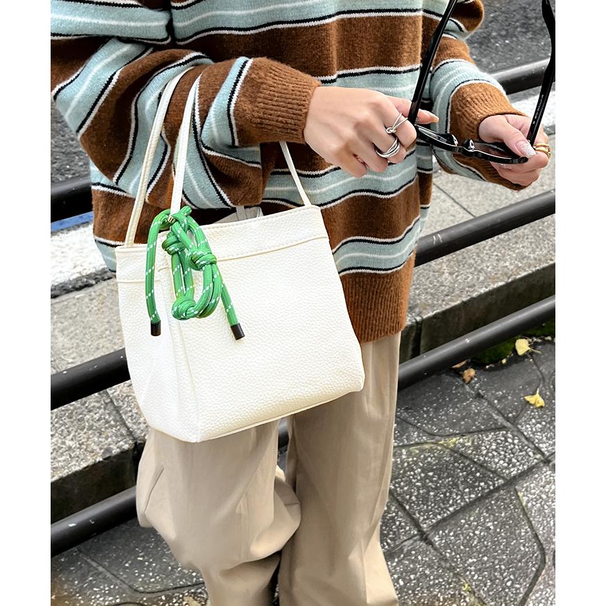 ハンドバッグ トートバッグ レディース 軽い 小さめ バケツ型 キューブ