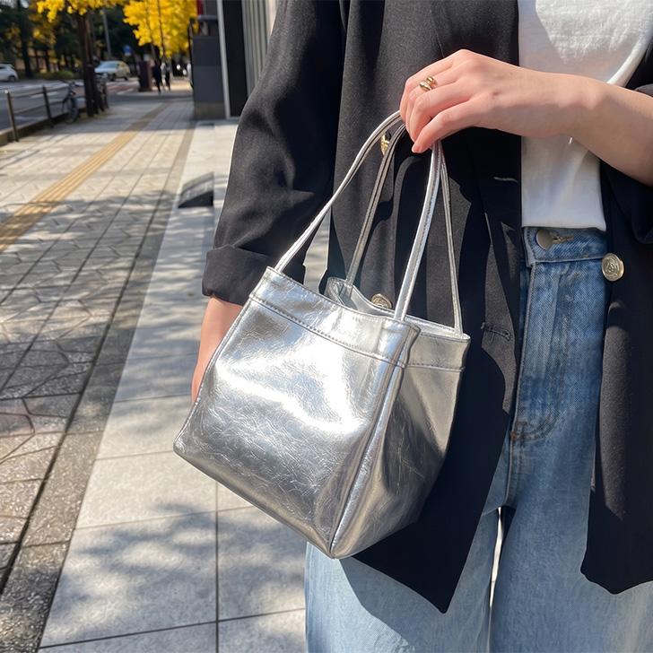 ハンドバッグ トートバッグ レディース 軽い 小さめ バケツ型 キューブ