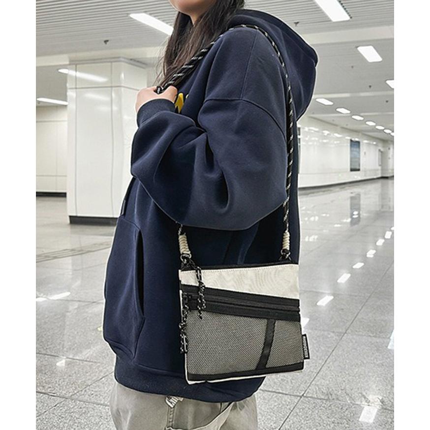サコッシュ レディース メンズ ショルダーバッグ 軽い 斜めがけ 小さめ