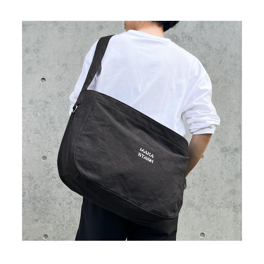 MANASTASH（マナスタッシュ） ニュースペーパーバッグ 20L ショルダー