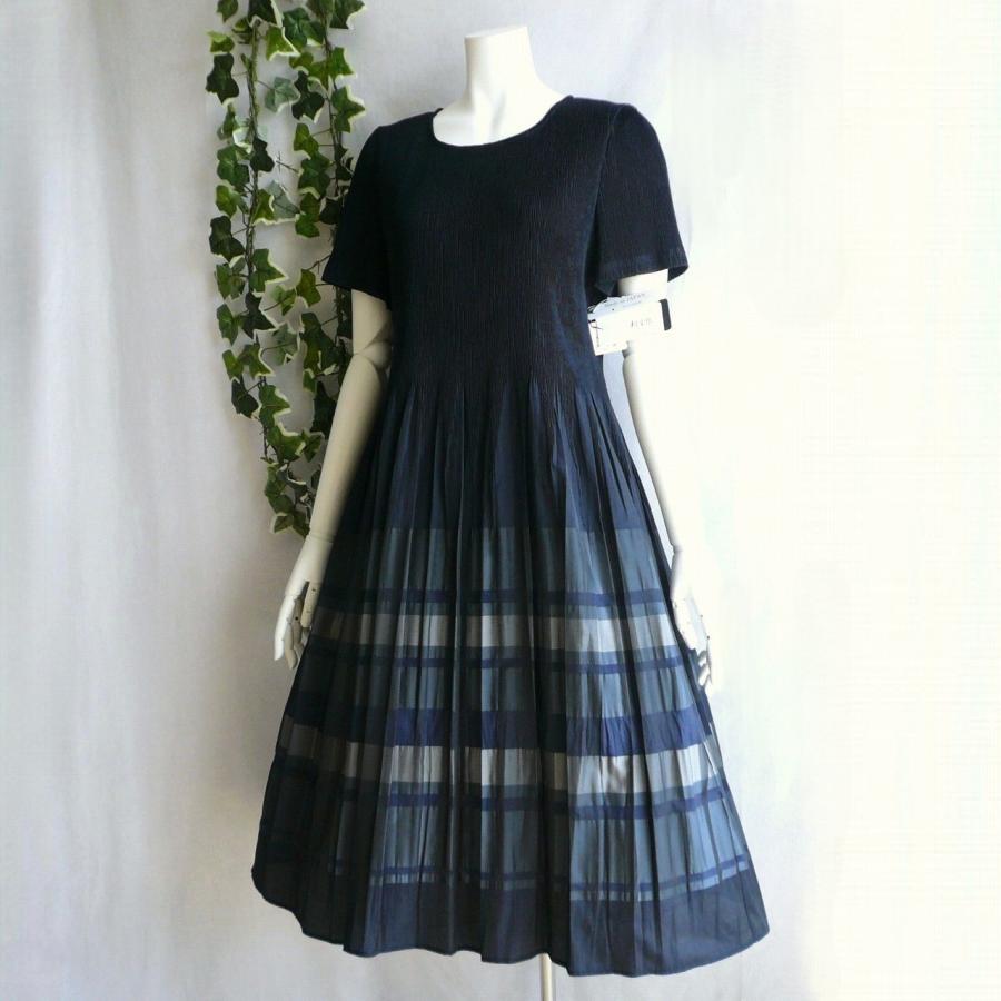 新品 a234 L 日本製 桐生織 プリーツ ワンピース 紺系 マルチボーダー 春夏 レディース 綿混 ペチコート 高級 上質 50代 60代 70代の画像