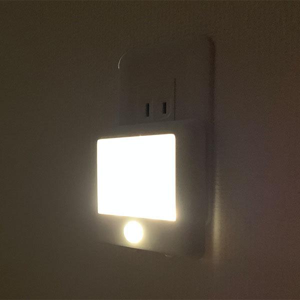 常夜灯 コンセント式 LED 寝室 センサー おしゃれ ライト 人感