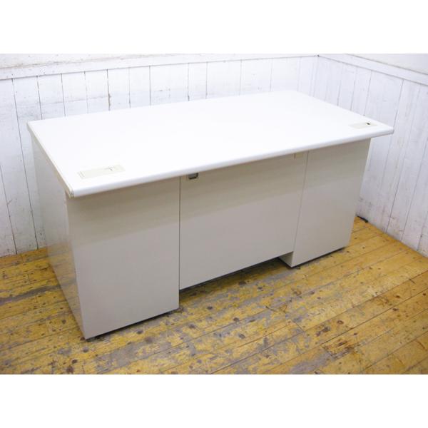 店舗引き取り限定商品・UCHIDA・ウチダ製・両袖机・W140cm・中古 店舗引き取り限定商品・UCHIDA・ウチダ製・両袖机・W140cm・中古