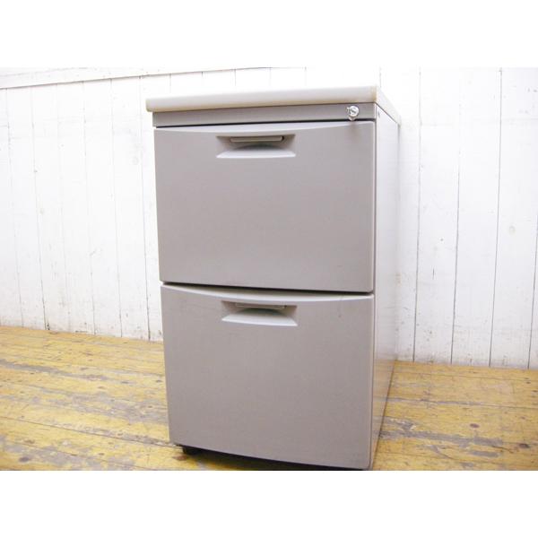 イトーキ・脇机・H70cmW40cmD70cm・鍵あり・中古品・148257の画像