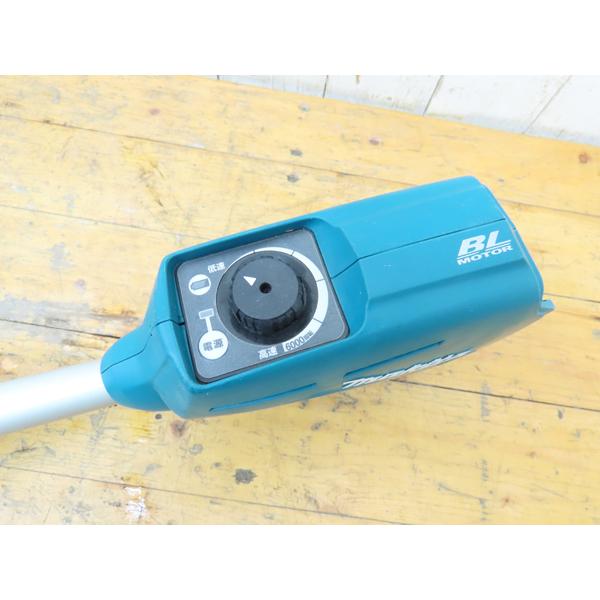 616 充電式草刈機 makita マキタ MUR182UDRF 18V バッテリ×1・充電器 中古品 未使用品・マキタ・充電式草刈機・刈払機・MUR182UD・18V・充電器