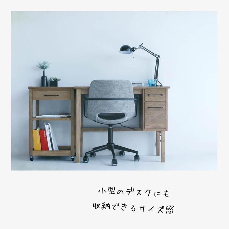 美品 シンプルモダンデザイン◾️座面広め キャスター付き デスクチェア 椅子 イス すっきりとしたデザインのキャスター付きワークチェア｜シンプル