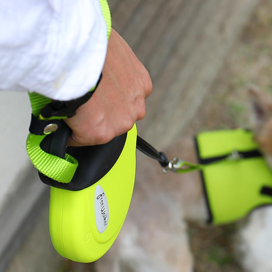 犬 伸縮リード ラロック フリーウォーカー Sサイズ 5m 小型犬用リード テープタイプ ［送料無料キャンペーン(日本全国) メール便不可］ |  | 09