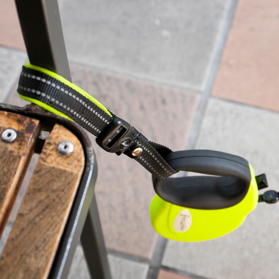 ラロック RALLOC 伸縮リード用ストラップ フリーハンドストラップ Lサイズ 反射 愛犬用 メール便のみ送料無料 (伸縮リード本体は別売) |  | 20