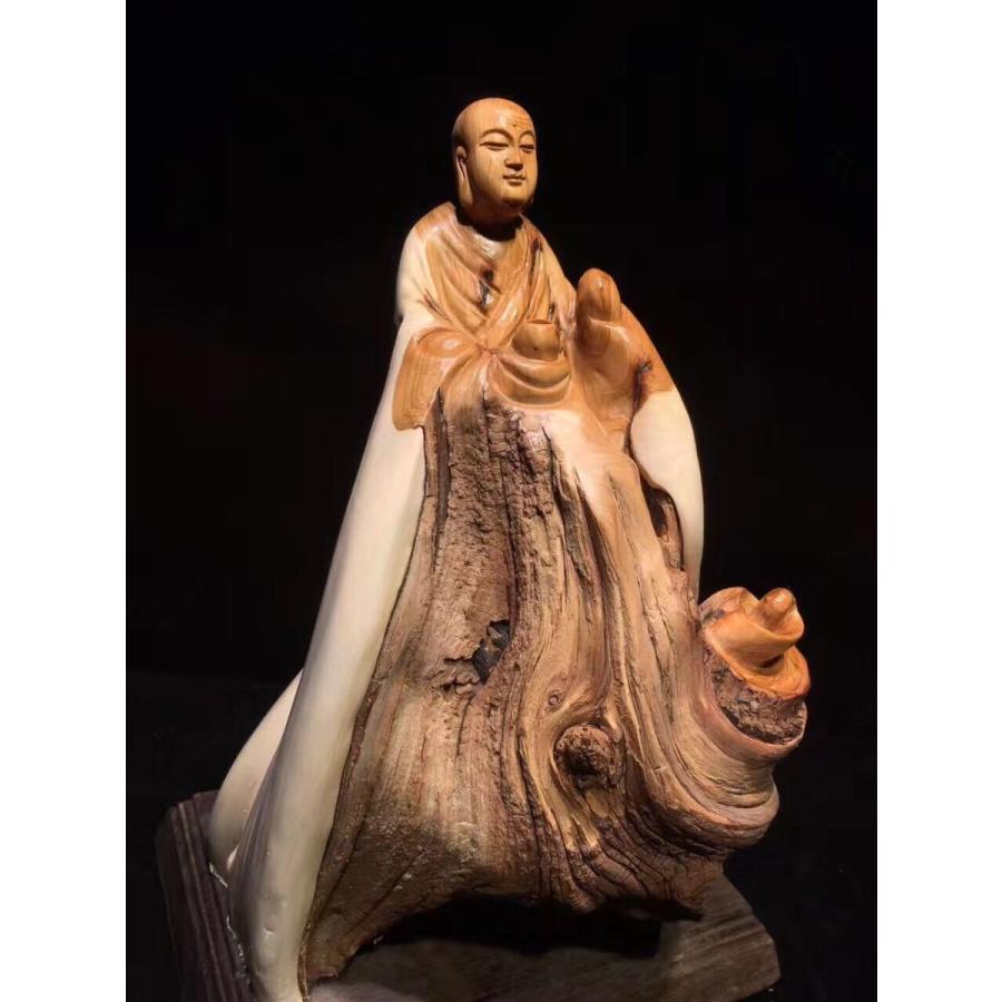 彫刻 崖柏(ヤーバイ) お坊さん 仏像 自然木 銘木 ヤーバイ 崖 彫刻 崖柏(ヤーバイ) お坊さん 仏像 自然木 銘木 ヤーバイ 崖
