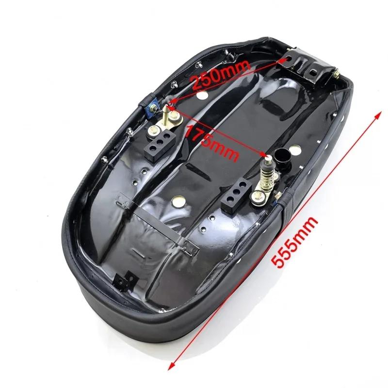 【並行輸入品】 DAX Giraffe バイク レザー シート ホンダ Z50 Z50A Z50J Z50R CT70 ATC70 TRX70 ミニ Trail モンキー バイク カスタム パーツの画像
