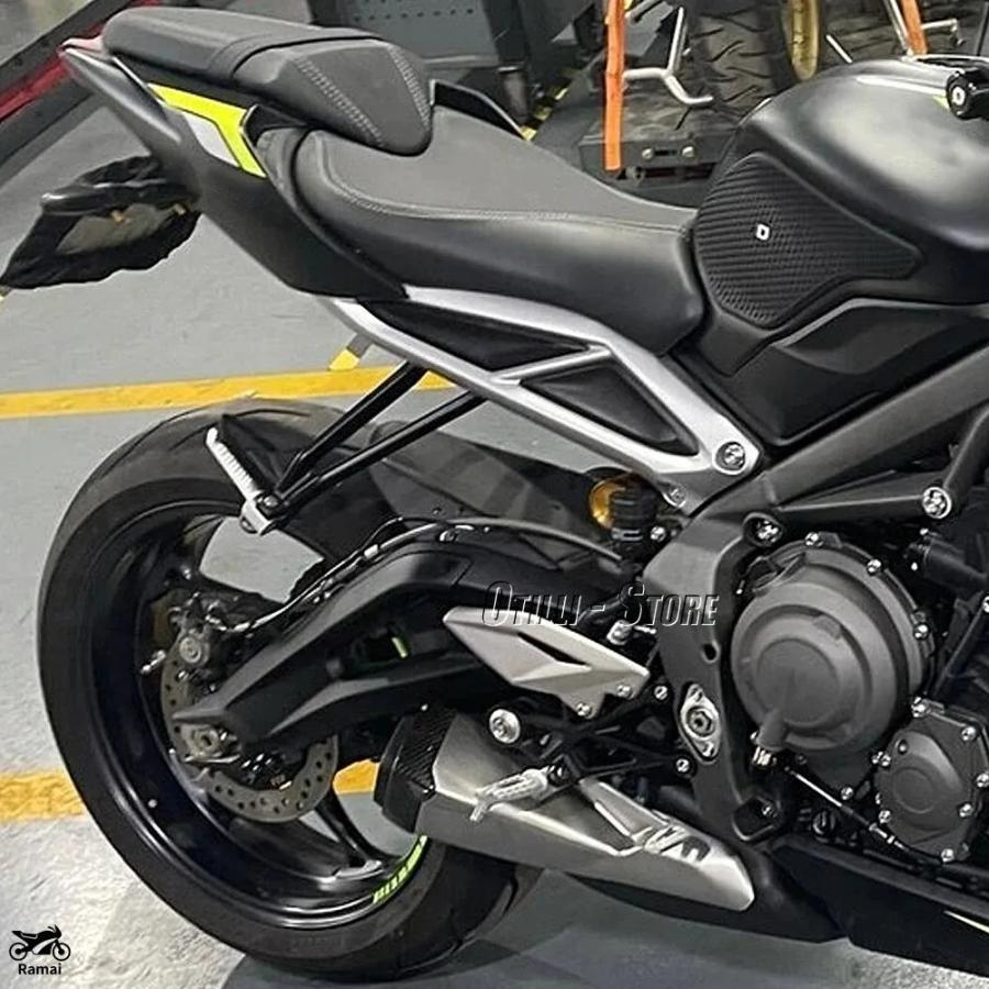 並行輸入品】 ストリート トリプル 765 RS バイク ブラック リア