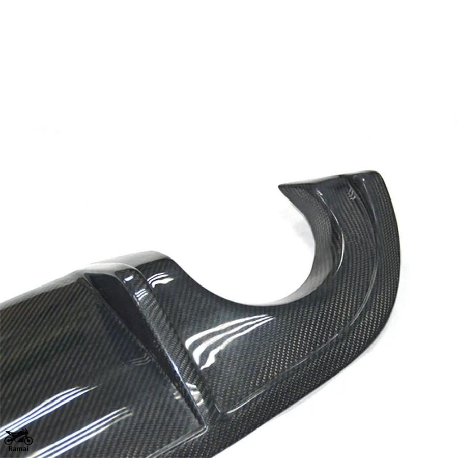 【並行輸入品】 カーボン / FRP リア デュフューザー リップ スポイラー Q50 Q50S セダン 4 ドア スタンダード スポーツ 2014年-2017年 add on バンパー カバーの画像