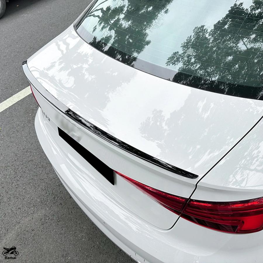 並行輸入品 アウディ A3 S3 8V サルーン 2014年-2020年 4 部屋の入り口 S 後押し ブート スポイラー 舞台の袖 炭素/つやあり 黒いこと 尻っ方論理ゲート スプリッター