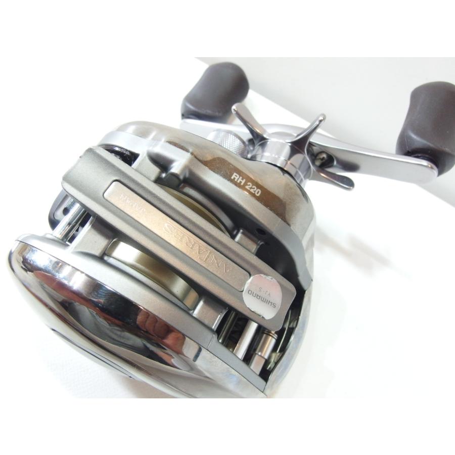 シマノ　スコーピオン アンタレス   初代 SHIMANO  ANTARES  RH 220  右巻き ベイトリール  箱違い (252-1112 |  | 06