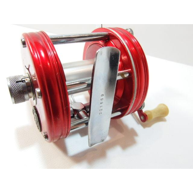 【中古品】ABU Ambassadeur 5000 ベイトリール レッド Ambassadeur 5000 ベイトリール レッド ABU ベイトリール アンバサダー